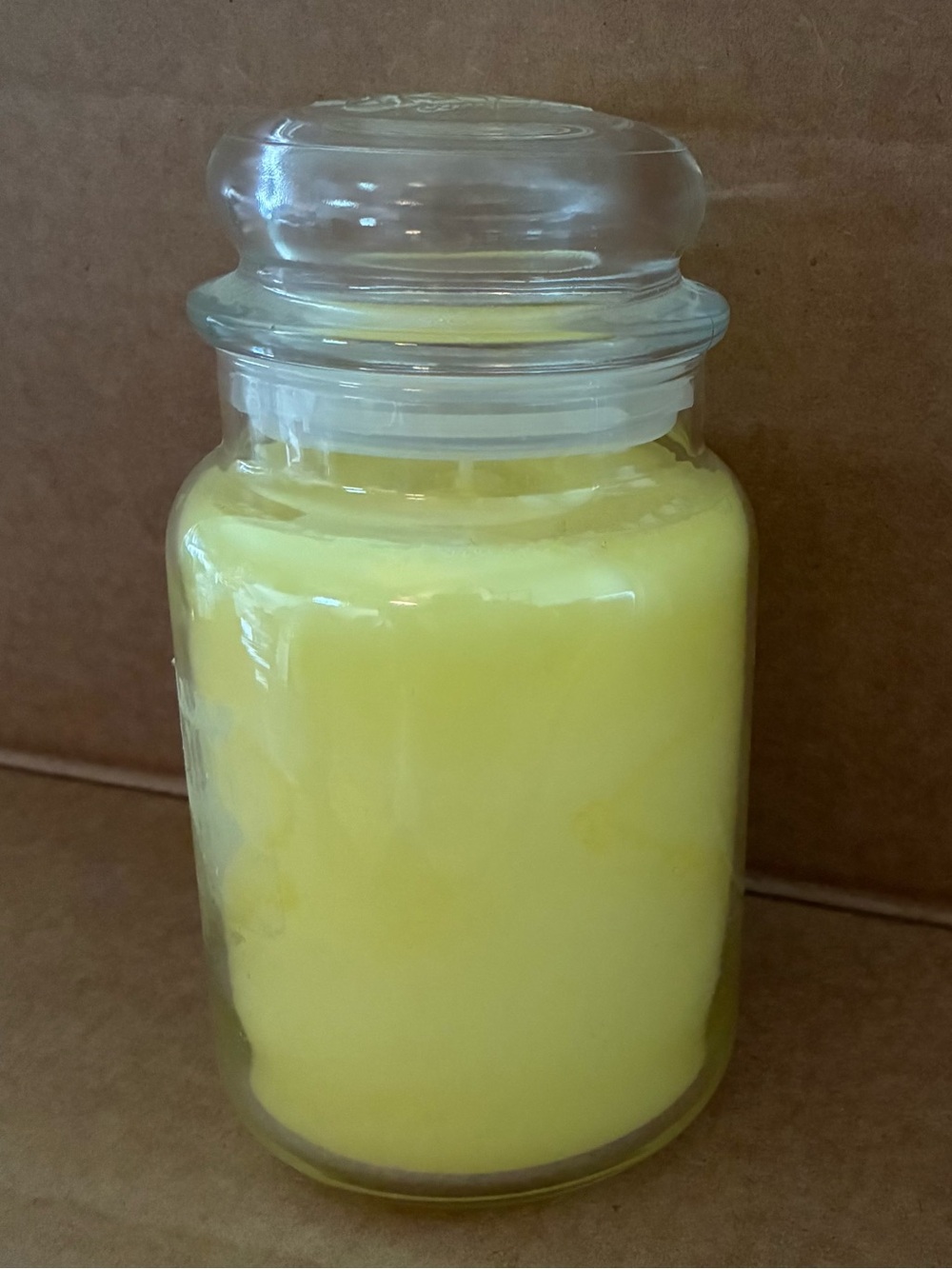NEW Yankee Candle ~ RETIRED Scent ~ Appalachian Daisy Postcards Collection; 22oz - Picture 2 of 8
